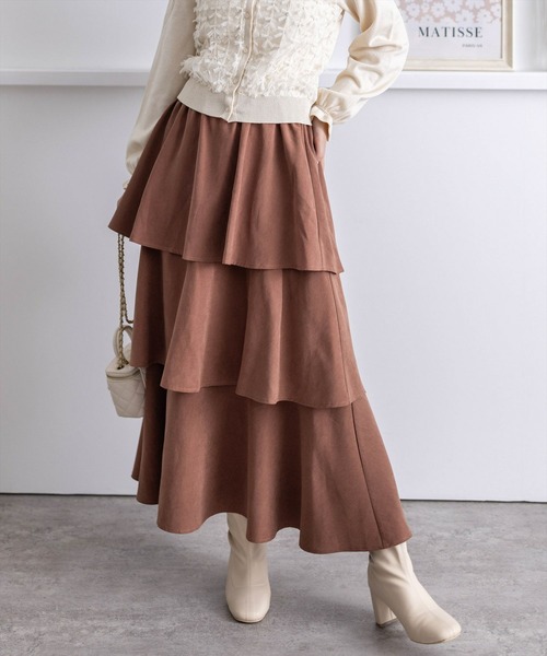 clear（クリア）の「ピーチ起毛3段ティアードロングスカート [低身長用サイズ有 ボリューム感 カジュアルにも]≪再入荷≫（スカート・レディース・チャコールグレー/レッド/アイボリー/キャメル・F/XS）」の20枚目の写真