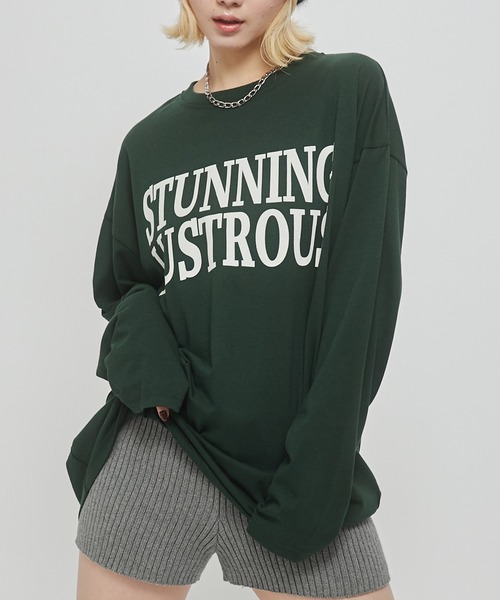 ENVYM（アンビー）の「【ZOZOTOWN限定カラー】プリント ロゴ オーバー サイズ ロンT（Tシャツ/カットソー・レディース・グリーン/ホワイト系その他/ブラック/ホワイト/チャコールグレー・FREE）」の5枚目の写真