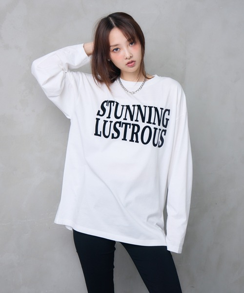 ENVYM（アンビー）の「【ZOZOTOWN限定カラー】プリント ロゴ オーバー サイズ ロンT（Tシャツ/カットソー・レディース・グリーン/ホワイト系その他/ブラック/ホワイト/チャコールグレー・FREE）」の7枚目の写真