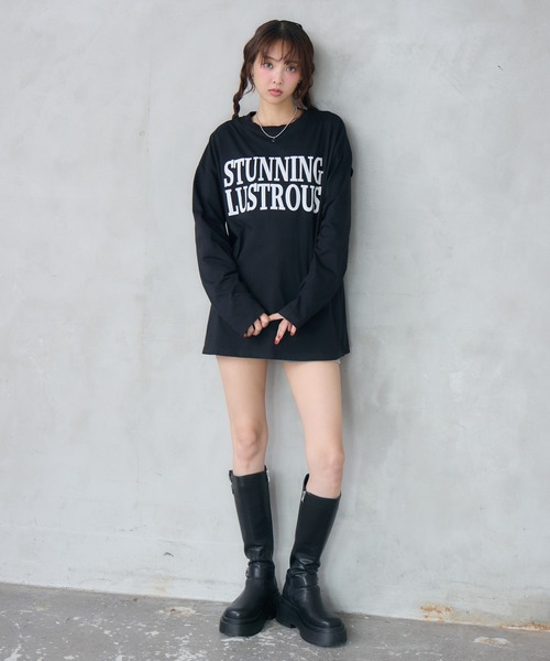 ENVYM（アンビー）の「【ZOZOTOWN限定カラー】プリント ロゴ オーバー サイズ ロンT（Tシャツ/カットソー・レディース・グリーン/ホワイト系その他/ブラック/ホワイト/チャコールグレー・FREE）」の14枚目の写真