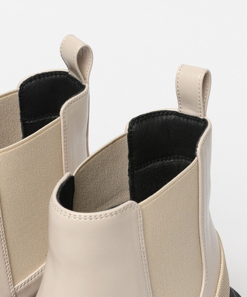 niko and...(ニコアンド)の「オリジナル切り替えサイドゴアブーツ(ブーツ・レディース・アイボリー/ブラウン/ブラック・SMALL/MEDIUM/LARGE)」の7枚目の写真