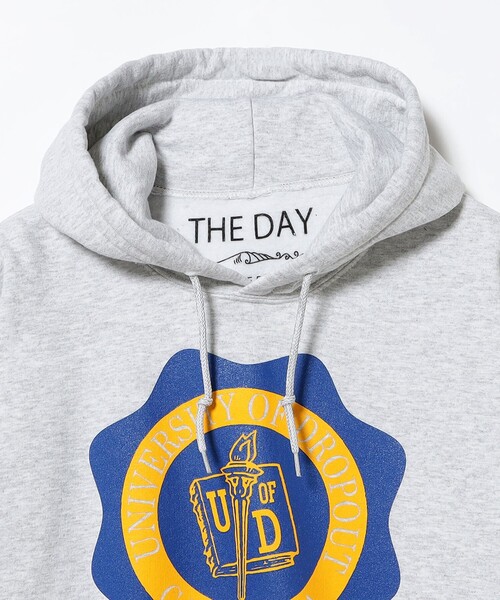 THE DAY(ザデイ)の「THE DAY / 別注 Pullover Sweat Hoodie(スウェット・メンズ・ライトグレー/ブラウン・L/XL/M)」の8枚目の写真