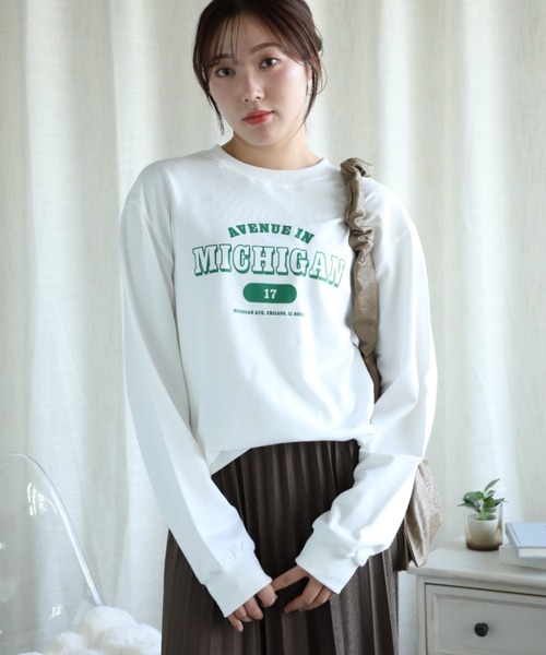 aimoha（アイモハ）の「カレッジロゴ長袖Tシャツ（Tシャツ/カットソー・レディース・ダークグレー/ベージュ/ネイビー/ホワイト/ライトグレー/グリーン/グレー・SMALL/MEDIUM/LARGE/X-LARGE）」の15枚目の写真