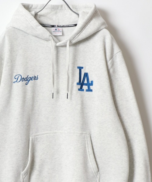 MLB(メジャーリーグベースボール)の「MLB/メジャーリーグベースボール 裏起毛 オーバーサイズ スウェットパーカー フーディー レディース メンズ トレーナー(パーカー・メンズ・オフホワイト/ブラック/オートミール/ネイビー・LL/L/M)」の3枚目の写真