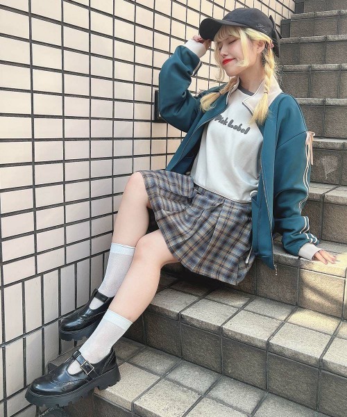 F i.n.t（フィント）の「リボンライントラックジャケット/fint（ブルゾン・レディース・ブルーグリーン/ベージュ・FREE）」の21枚目の写真