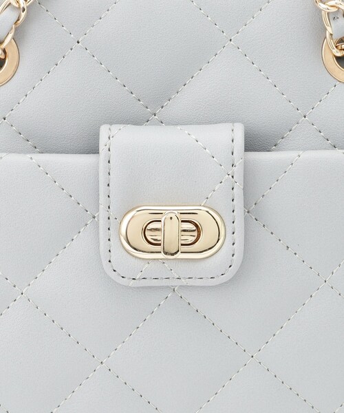 index（インデックス）の「キルティング2WAYバッグ（ショルダーバッグ・レディース・ライトブルー/オフホワイト/ブラック・00）」の17枚目の写真