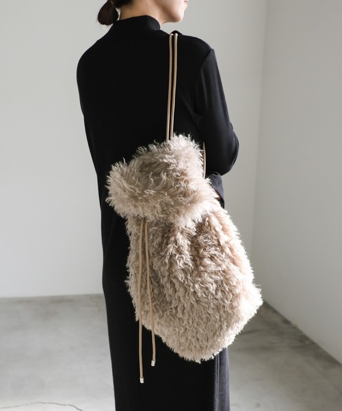 select MOCA（セレクトモカ）の「【ZOZO限定】ボアナップサック（バックパック/リュック・レディース・チャコール/ベージュ/ブルー・FREE）」の3枚目の写真