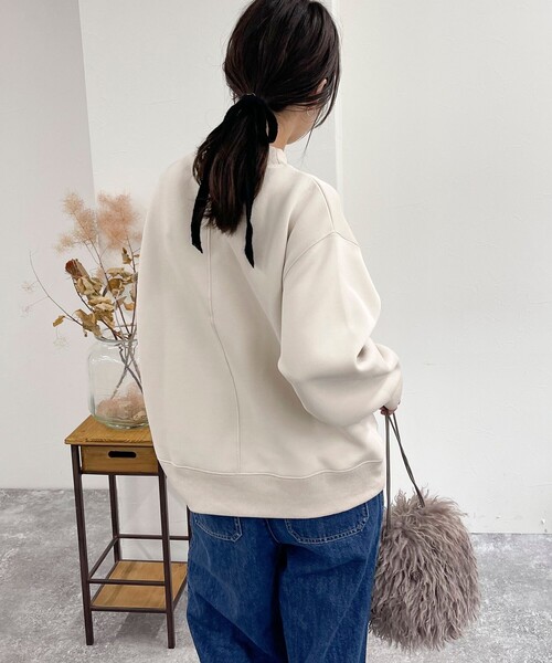 fredy emue（フレディエミュ）の「ダンボールニットモックネックプルオーバー（Tシャツ/カットソー・レディース・グレー/カーキ/ブラック/ベージュ・38）」の12枚目の写真