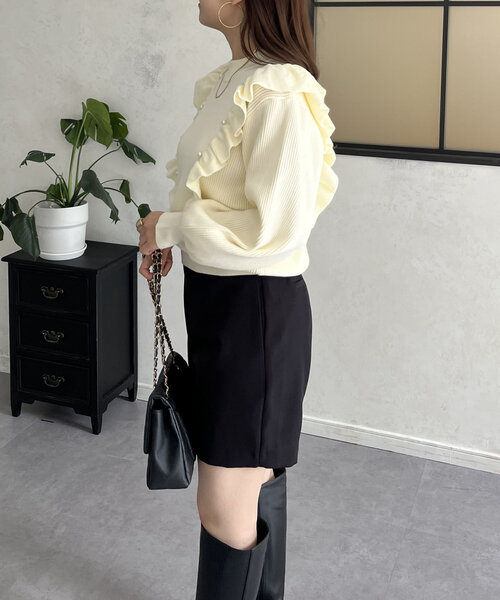 prose verse(プロズヴェール)の「パールフリルボリュームスリーブニット(ニット/セーター・レディース・グレー/アイボリー/ブラック・MEDIUM)」の7枚目の写真