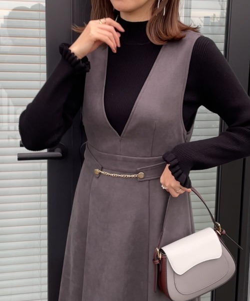 couture brooch（クチュールブローチ）の「◆【プチプラ・フェミニンもカジュアルも】サステナブル　バックパール調プチフリルリブ（ニット/セーター・レディース・ブラック/ベビーピンク/サックスブルー/オフホワイト/チャコールグレー・34/38/42）」の12枚目の写真