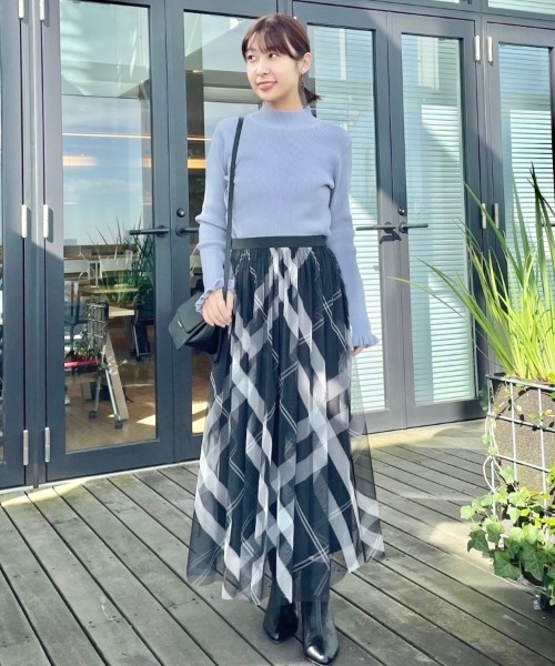 couture brooch（クチュールブローチ）の「◆【プチプラ・フェミニンもカジュアルも】サステナブル　バックパール調プチフリルリブ（ニット/セーター・レディース・ブラック/ベビーピンク/サックスブルー/オフホワイト/チャコールグレー・34/38/42）」の22枚目の写真