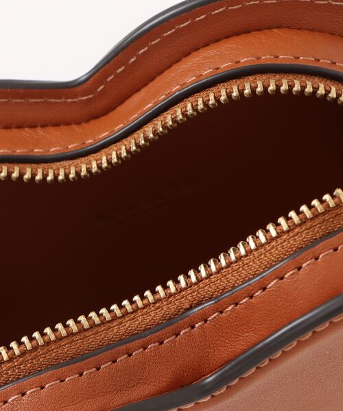 COACH（コーチ）の「ハート コイン パース（コインケース・レディース・ブラウン系その他・ONE）」の2枚目の写真