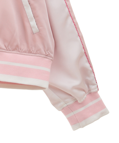 CONVERSE TOKYO（コンバーストウキョウ）の「SATIN SHORT SOUVENIR