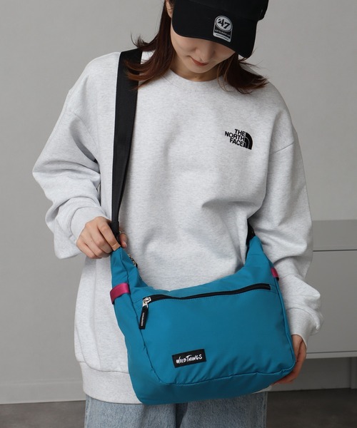 WILD THINGS(ワイルドシングス)の「【WILD THINGS/ワイルドシングス】DELFY fabric ワンポイントロゴ ショルダーバッグ(ショルダーバッグ・メンズ・パープル/レッド/ブラック/ターコイズブルー・FREE)」の14枚目の写真