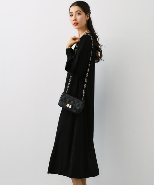 saloon（サルーン）の「SALOON(サルーン)/袖スリットワンピース  《セレモニー/オケージョン/結婚式》（ワンピース・レディース・ブラック/ライトベージュ・FREE）」の5枚目の写真