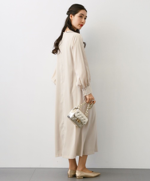 saloon（サルーン）の「SALOON(サルーン)/袖スリットワンピース  《セレモニー/オケージョン/結婚式》（ワンピース・レディース・ブラック/ライトベージュ・FREE）」の15枚目の写真