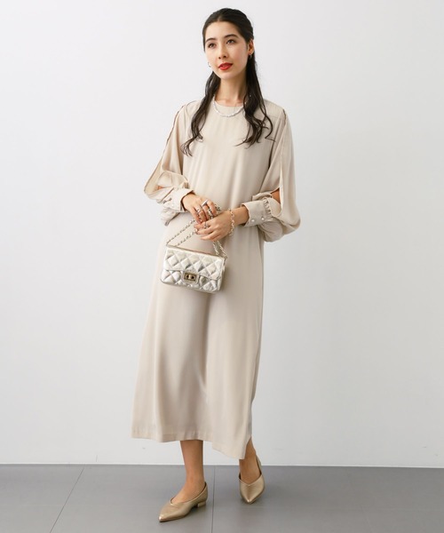 saloon（サルーン）の「SALOON(サルーン)/袖スリットワンピース  《セレモニー/オケージョン/結婚式》（ワンピース・レディース・ブラック/ライトベージュ・FREE）」の13枚目の写真