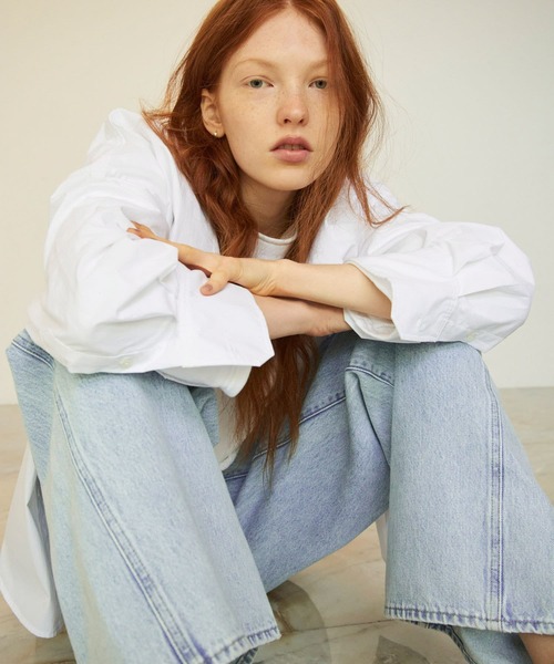 Levi's（リーバイス）の「Levi’s　Exclusive XL STRAIGHT（デニムパンツ・レディース・ライトブルー・25/26/27）」の2枚目の写真