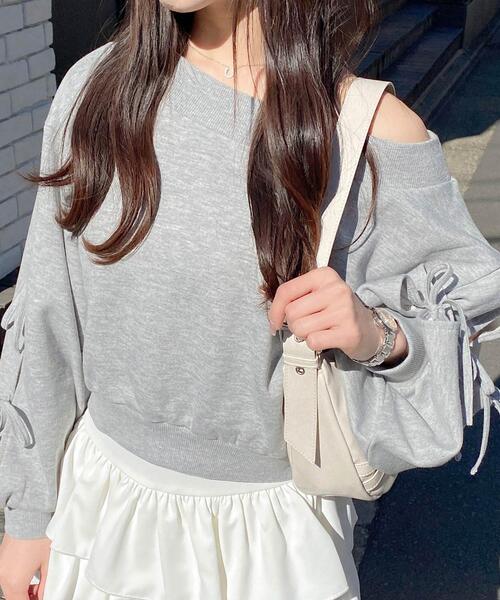 INGNI（イング）の「袖リボンオフショルショートスウェットトップス（スウェット・レディース・グレー/アイボリー/ブラック・M）」の7枚目の写真