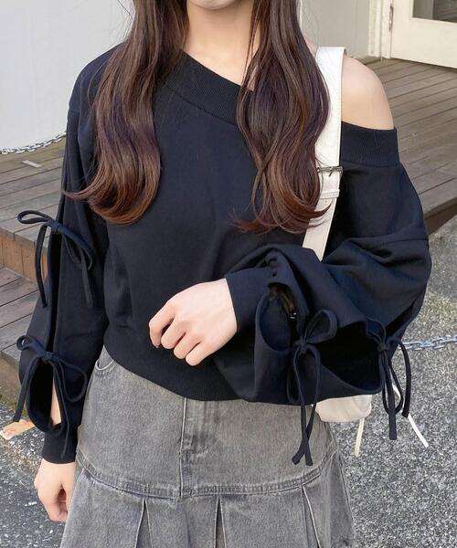 INGNI（イング）の「袖リボンオフショルショートスウェットトップス（スウェット・レディース・グレー/アイボリー/ブラック・M）」の8枚目の写真