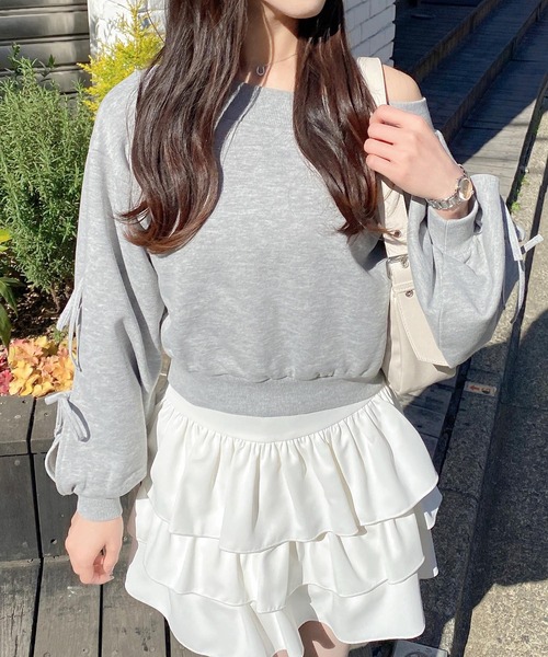 INGNI（イング）の「袖リボンオフショルショートスウェットトップス（スウェット・レディース・グレー/アイボリー/ブラック・M）」の19枚目の写真