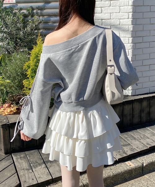 INGNI（イング）の「袖リボンオフショルショートスウェットトップス（スウェット・レディース・グレー/アイボリー/ブラック・M）」の9枚目の写真