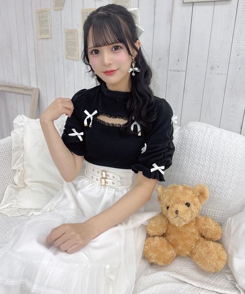 ROJITA(ロジータ)の「デコルテ開きリボンテレコトップス(Tシャツ/カットソー・レディース・ホワイト/ブラック/ベージュ・FREE)」の3枚目の写真