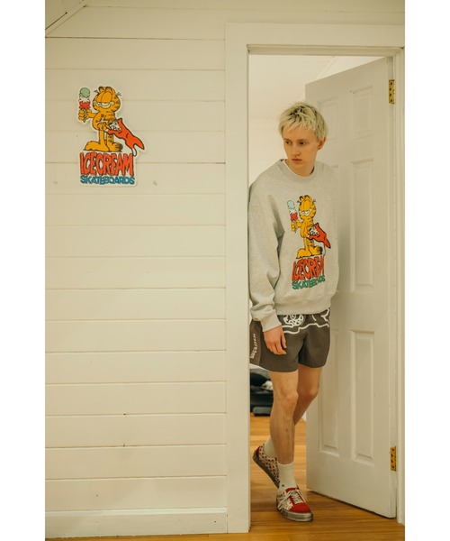 ICECREAM(アイスクリーム)の「ICECREAM x GARFIELD COTTON SWEATSHIRT(スウェット・メンズ・アッシュグレー/ブラック/サックスブルー・MEDIUM/LARGE/X-LARGE/SMALL)」の7枚目の写真