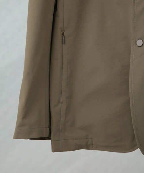 NEW BALANCE（ニューバランス）の「MET24/MET24 Single Jacket（テーラードジャケット・メンズ・カーキ/ブラック・L/M/S）」の6枚目の写真