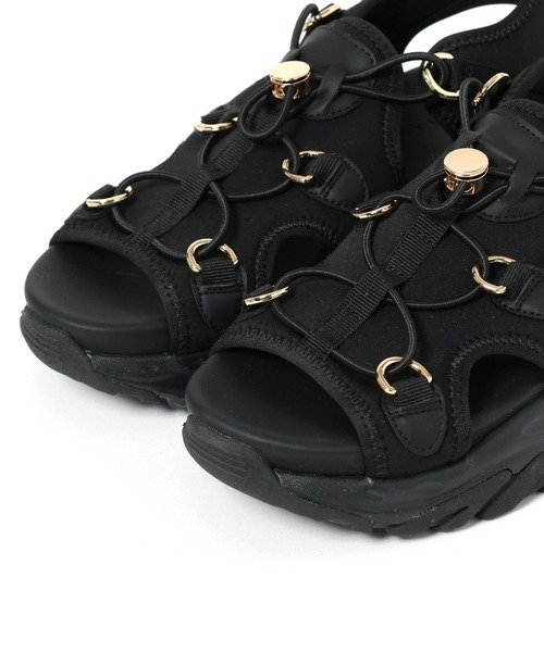 BAYFLOW（ベイフロー）の「[軽量♪疲れにくい]キレイメスニーカーサンダル（サンダル・レディース・アイボリー/ブラック・MEDIUM/LARGE）」の11枚目の写真