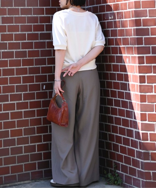 &HALF(アンドハーフ)の「ハーフスリーブスウェット(半袖スウェット)(Tシャツ/カットソー・レディース・アッシュグレー/ブラック/オフホワイト・FREE)」の11枚目の写真