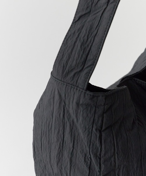 ROOPTOKYO（ループトウキョウ）の「ポーチ付き ショルダーバッグ / 長さ調節可能（ショルダーバッグ・レディース・ブラック/カーキ/ブラウン/パープル/イエロー/ピンク・FREE）」の21枚目の写真