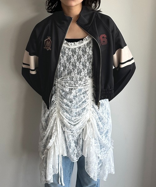 apres jour mignon(アプレジュールミニョン)の「ショート丈トラックジャケット【ZOZOTOWN限定アイテム 】(ブルゾン・レディース・ネイビー/ブラック/レッド・フリー/X-LARGE)」の17枚目の写真