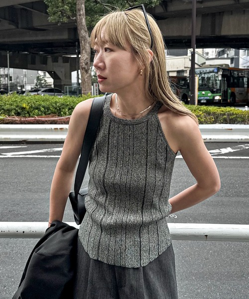 feepur(フェピュール)の「【ハンドウォッシャブル】マルチストライプアメスリニットタンク(タンクトップ・レディース・ブラック/アイボリー・MEDIUM)」の4枚目の写真