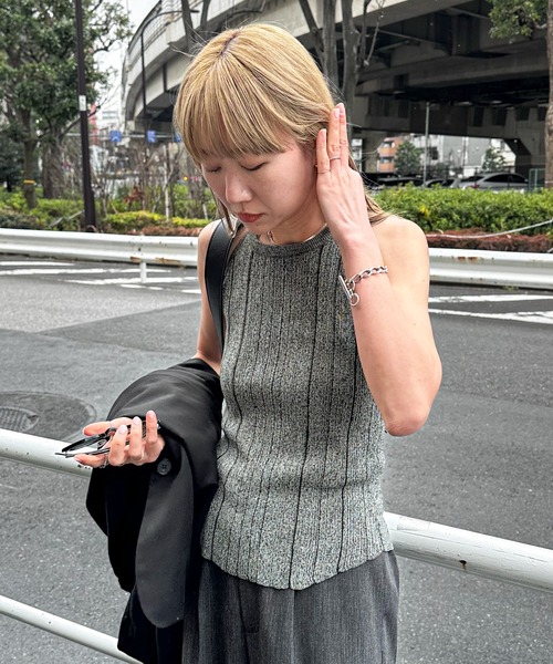 feepur(フェピュール)の「【ハンドウォッシャブル】マルチストライプアメスリニットタンク(タンクトップ・レディース・ブラック/アイボリー・MEDIUM)」の21枚目の写真