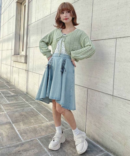 F i.n.t（フィント）の「レースアップアシメヘムデニムスカート/ fint　フィント（デニムスカート・レディース・ライトブルー/ブラック・FREE）」の3枚目の写真