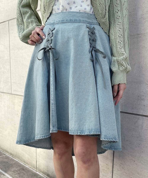 F i.n.t（フィント）の「レースアップアシメヘムデニムスカート/ fint　フィント（デニムスカート・レディース・ライトブルー/ブラック・FREE）」の4枚目の写真