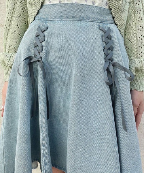 F i.n.t（フィント）の「レースアップアシメヘムデニムスカート/ fint　フィント（デニムスカート・レディース・ライトブルー/ブラック・FREE）」の5枚目の写真