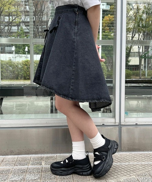 F i.n.t（フィント）の「レースアップアシメヘムデニムスカート/ fint　フィント（デニムスカート・レディース・ライトブルー/ブラック・FREE）」の11枚目の写真