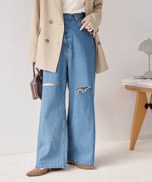 DISCOAT(ディスコート)の「ライトデニムクラッシュワイドパンツ(デニムパンツ・レディース・ブルー・SMALL/MEDIUM/LARGE)」の10枚目の写真