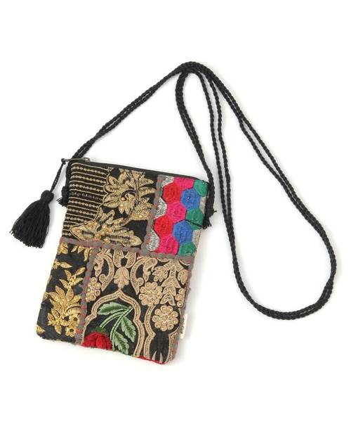 studio CLIP(スタディオクリップ)の「【daily CLIP】カンバディア スマホショルダー(ショルダーバッグ・レディース・ナチュラル/ブラック/ライトグリーン/ピンク・FREE)」の2枚目の写真