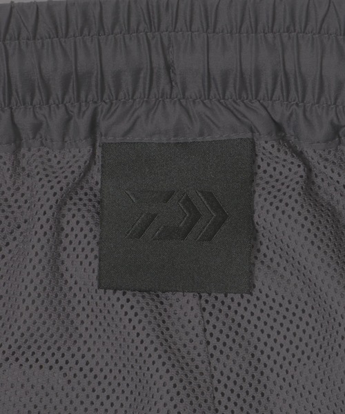 DAIWA PIER39（ダイワピア39）の「DAIWA PIER39　TECH WIND SHELL PANTS（その他パンツ・メンズ・チャコールグレー/ブラック/グレー系その他・SMALL/MEDIUM/LARGE）」の16枚目の写真