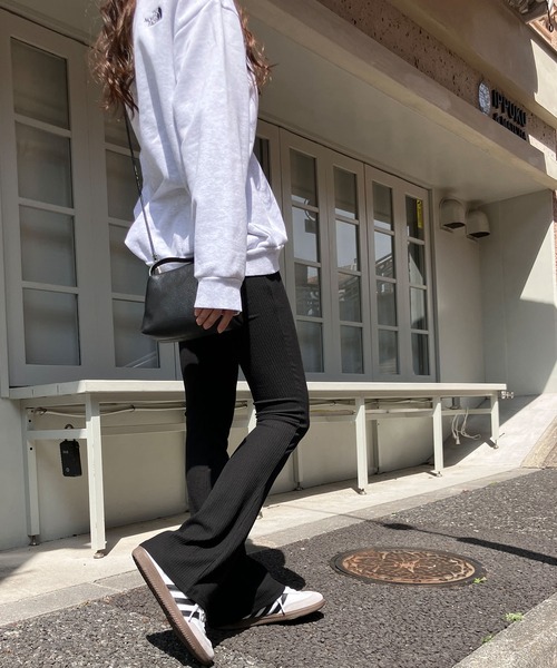 meJane（ミージェーン）の「リブフレア レギンスパンツ（その他パンツ・レディース・グレー/ブラック・M/L）」の6枚目の写真