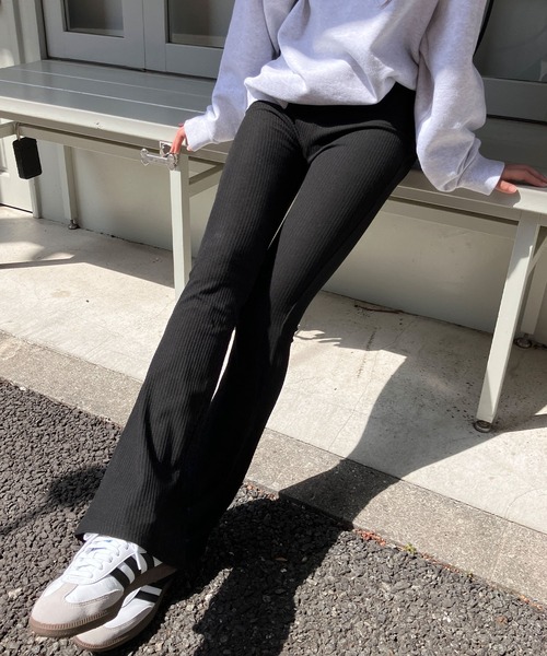 meJane（ミージェーン）の「リブフレア レギンスパンツ（その他パンツ・レディース・グレー/ブラック・M/L）」の8枚目の写真