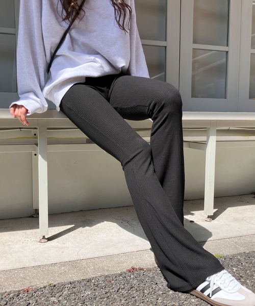 meJane（ミージェーン）の「リブフレア レギンスパンツ（その他パンツ・レディース・グレー/ブラック・M/L）」の11枚目の写真