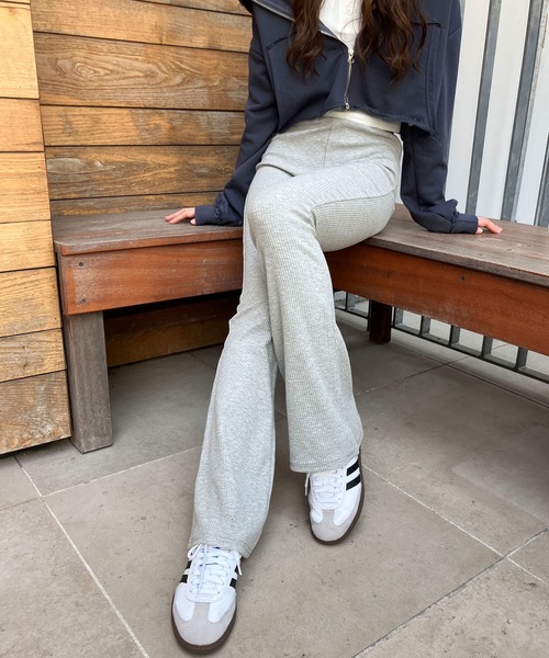 meJane（ミージェーン）の「リブフレア レギンスパンツ（その他パンツ・レディース・グレー/ブラック・M/L）」の17枚目の写真