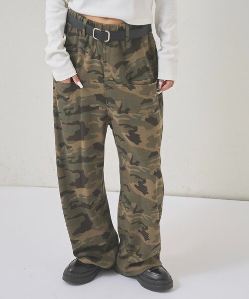 WHO'S WHO gallery（フーズフーギャラリー）の「【低身長・高身長対応】スラッシュポケットスウェットイージーパンツ（スウェットパンツ・レディース・グレー/ブラック/ブラック系その他/ダークブラウン/ライトグレー/カーキ/ネイビー/ブラック系その他2/ブラウン系その他・MEDIUM/SMALL/X-SMALL）」の8枚目の写真