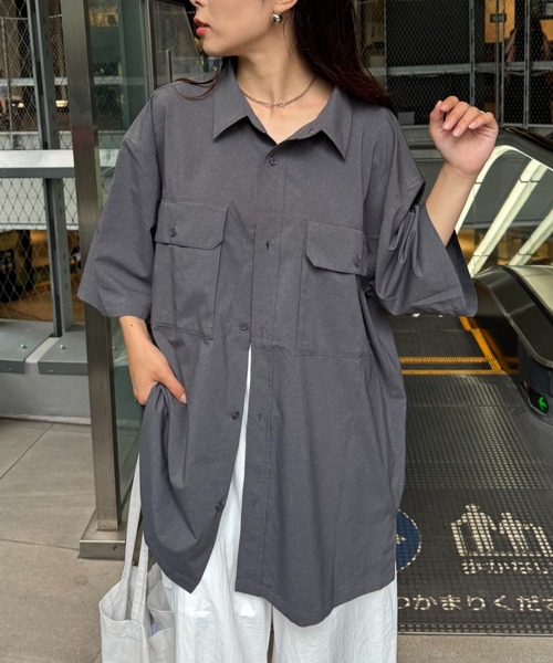 MoL（モル）の「【MOL】ユニセックスドライバーズワイドシャツ（シャツ/ブラウス・レディース・ネイビー/チャコールグレー/ブラック・ONE SIZE/LARGE/MEDIUM）」の6枚目の写真