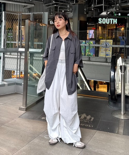 MoL（モル）の「【MOL】ユニセックスドライバーズワイドシャツ（シャツ/ブラウス・レディース・ネイビー/チャコールグレー/ブラック・ONE SIZE/LARGE/MEDIUM）」の10枚目の写真