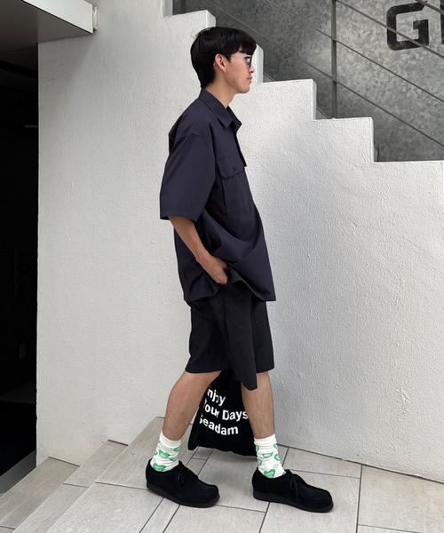 MoL（モル）の「【MOL】ユニセックスドライバーズワイドシャツ（シャツ/ブラウス・レディース・ネイビー/チャコールグレー/ブラック・ONE SIZE/LARGE/MEDIUM）」の11枚目の写真